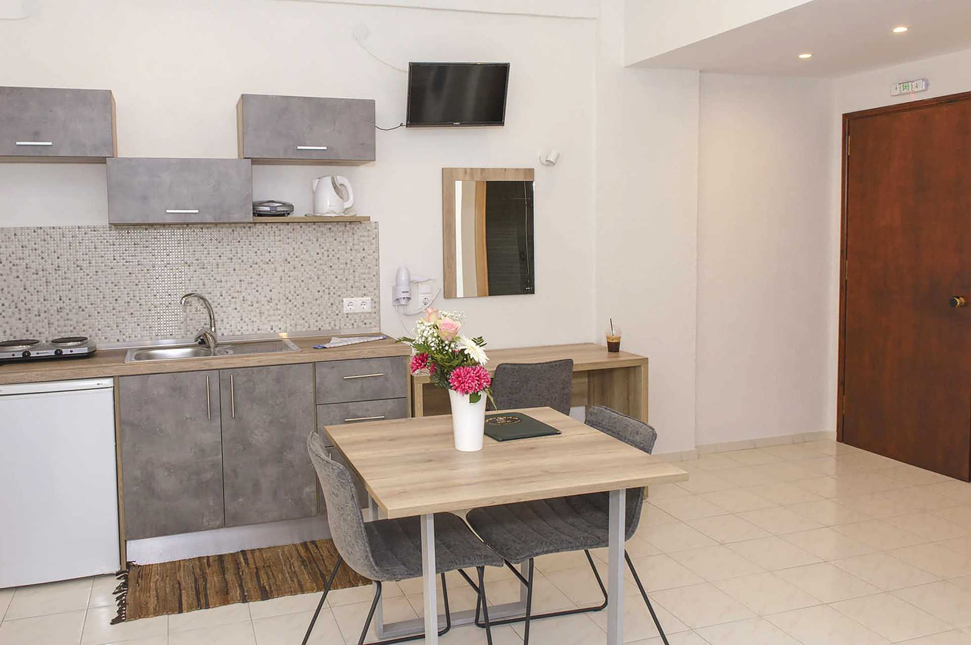 1-værelses lejligheder på hotel Smaragda Beach i Votsalakia på Samos, Grækenland.