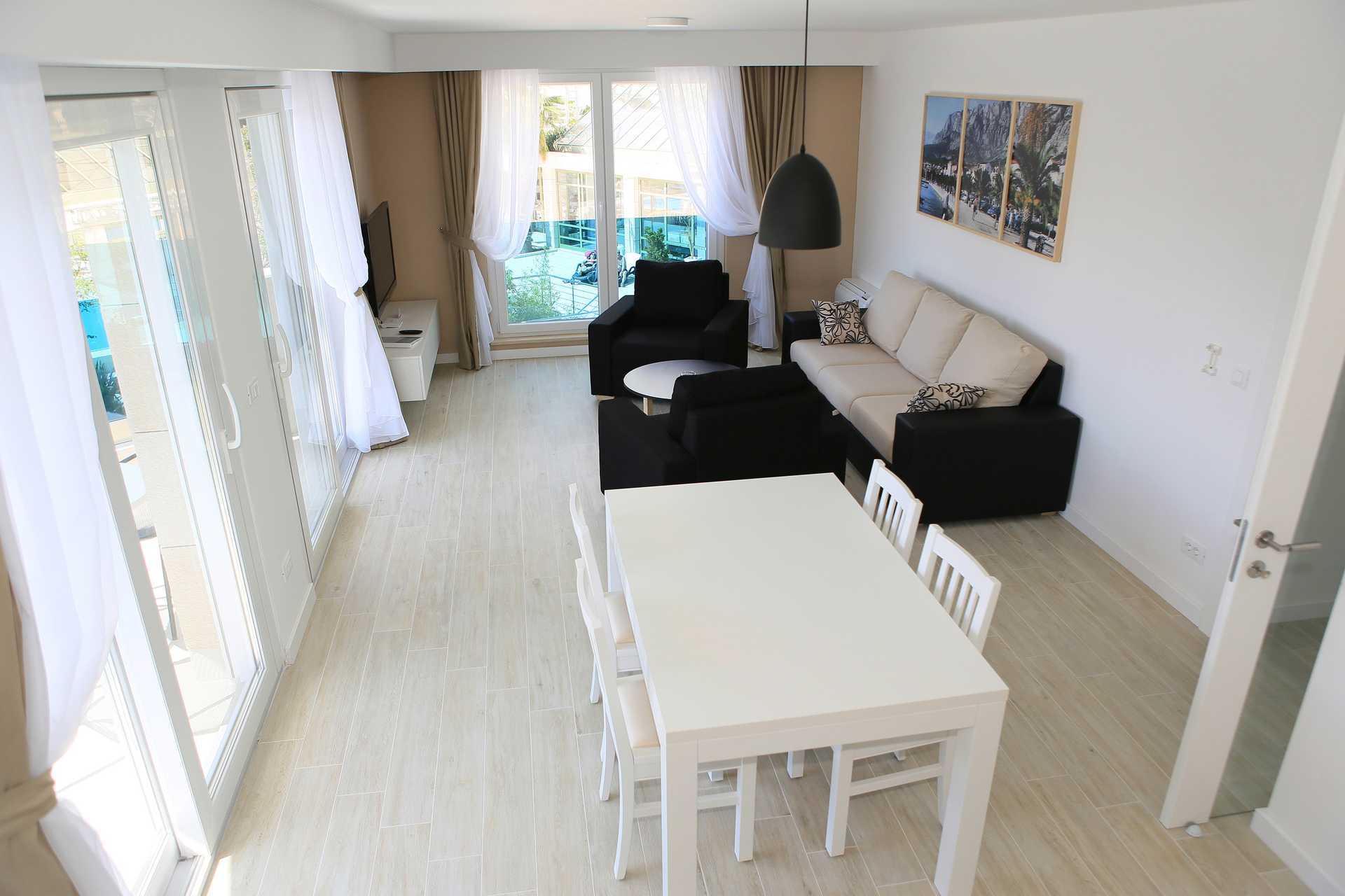 2-værelses lejlighed på Hotel City Beach i Makarska, Kroatien.