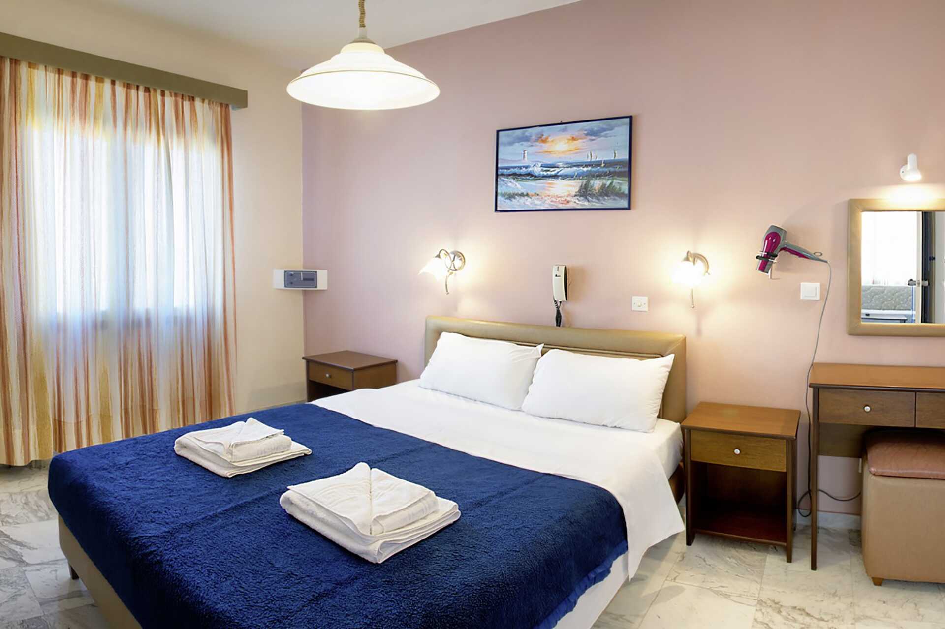 2-værelses lejlighed på Hotel Nostalgie i Georgiopolis, Kreta.