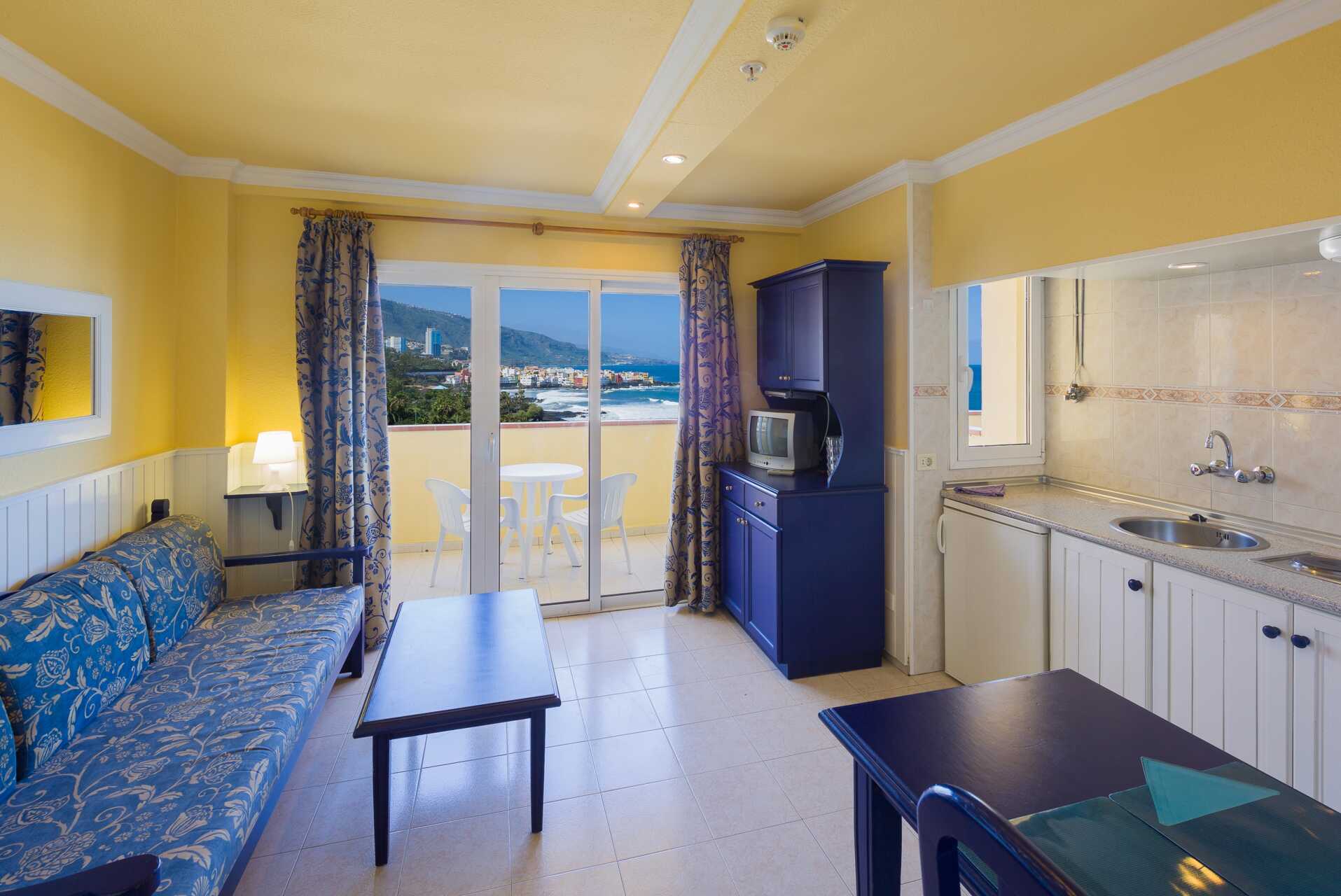 2-værelses lejlighed på hotel Teneguia i Puerto de la Cruz, Tenerife.