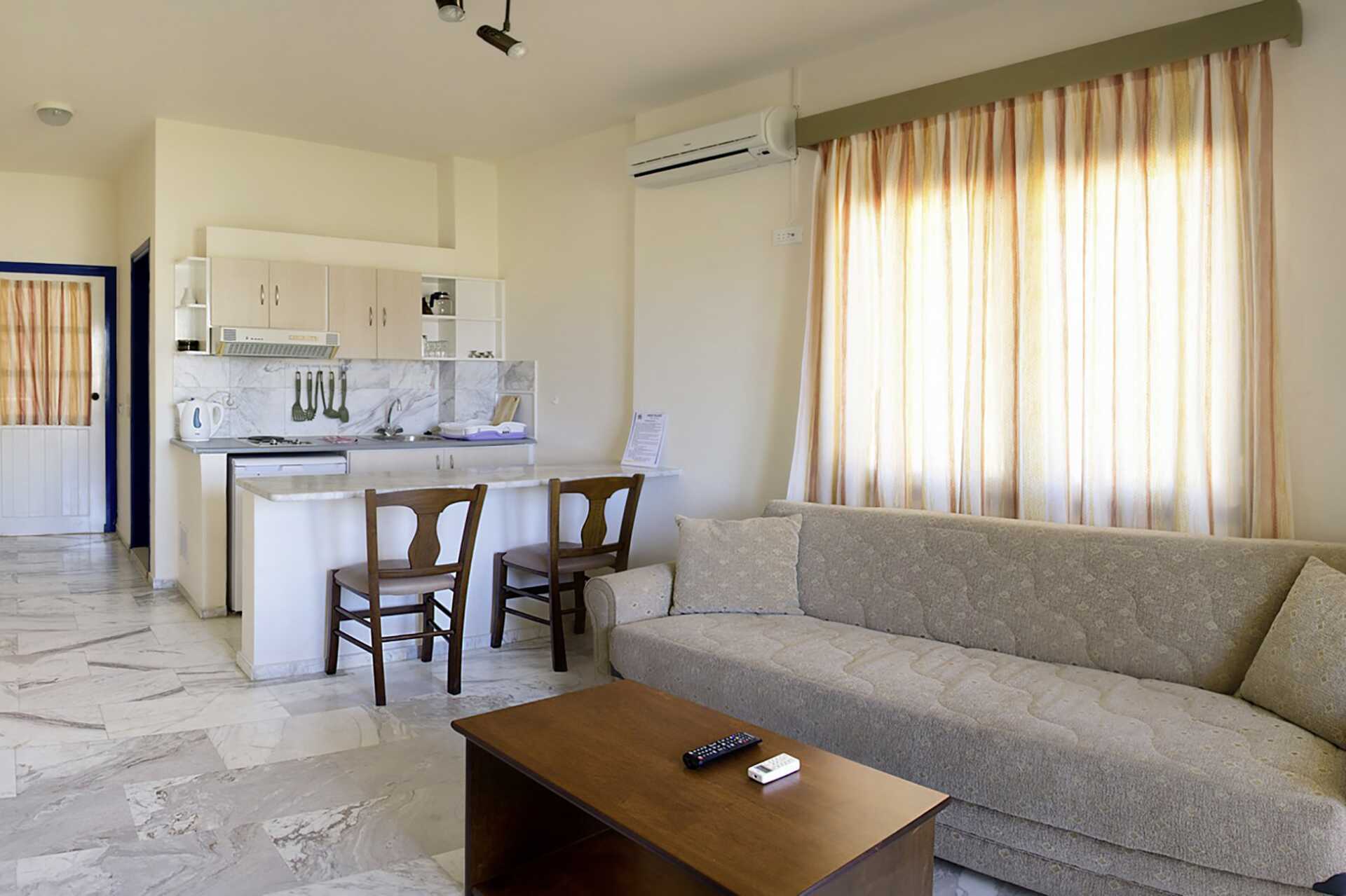 2-værelses lejlighed på Hotell Nostalgie i Georgiopolis, Kreta.