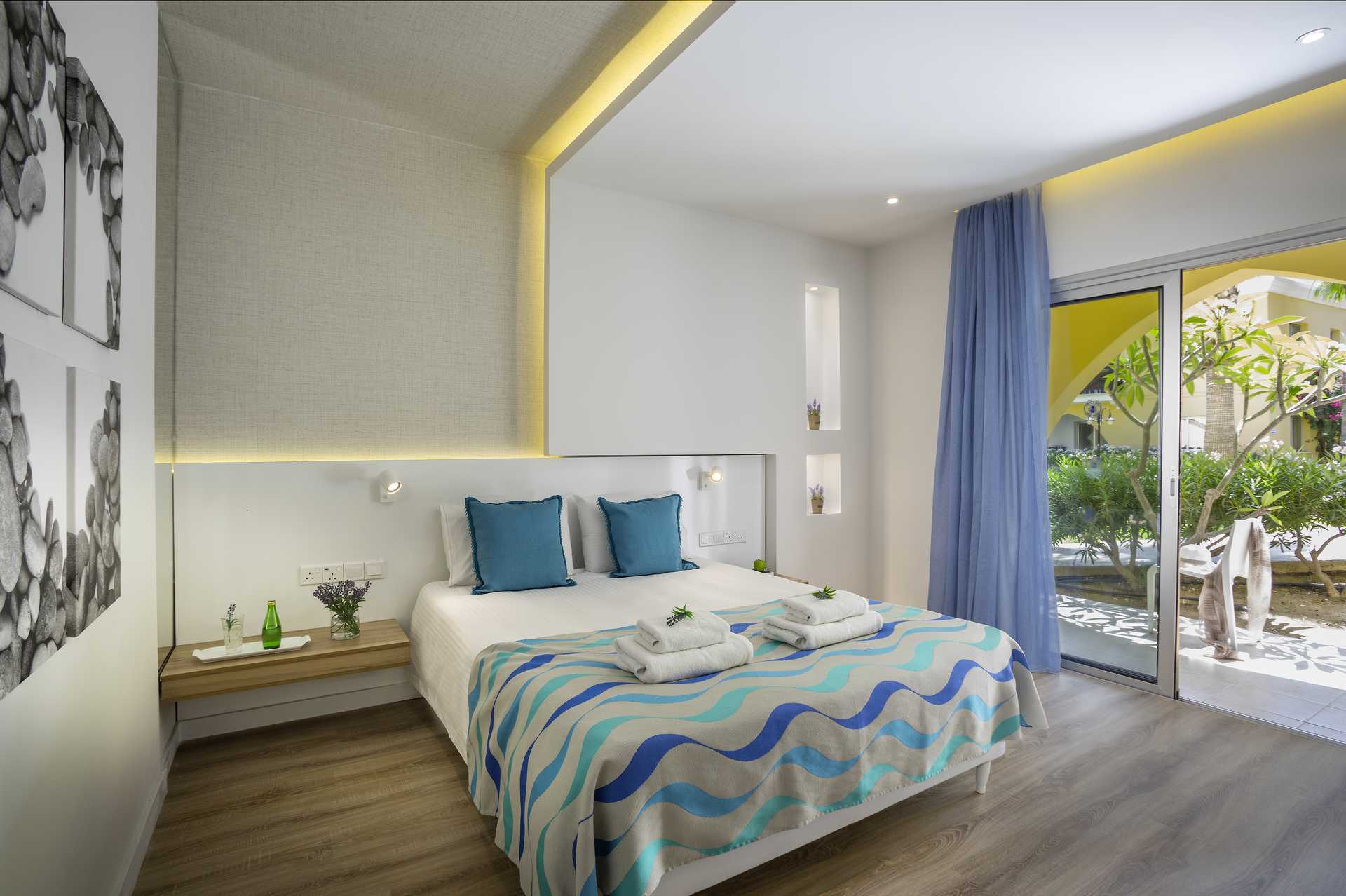 2-værelses lejlighed superior på Malama Beach Holiday Village i Fig Tree Bay, Cypern.