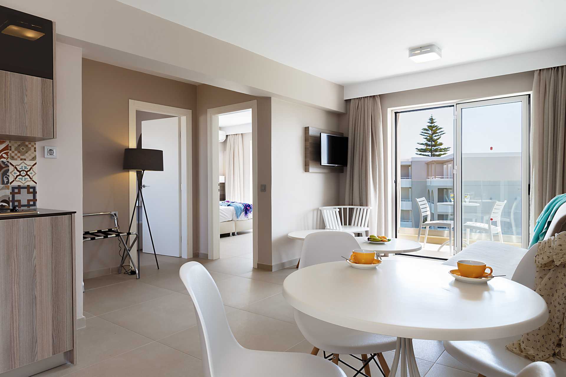 3-værelses lejlighed på Santa Helena Beach i Platanias på Kreta.