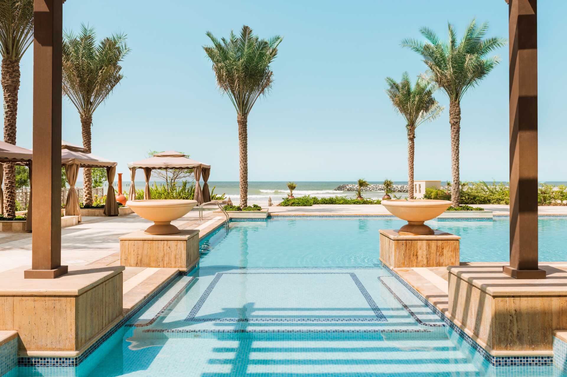 Pool på Ajman Saray, a Luxury Collection Resort i Ajman, De Forenede Arabiske Emirater.