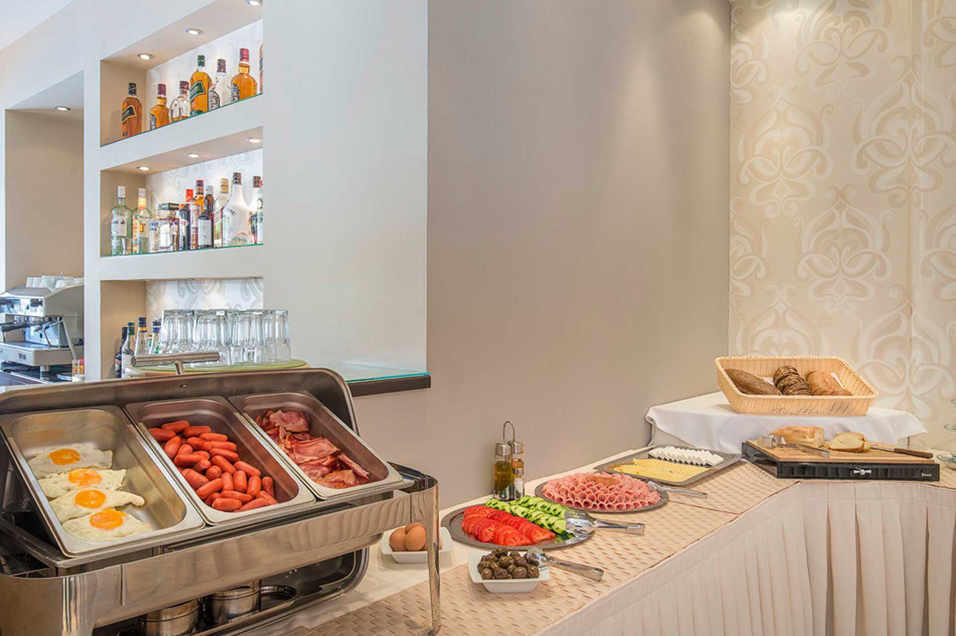 Mad på Albatros i Sivota, Grækenland