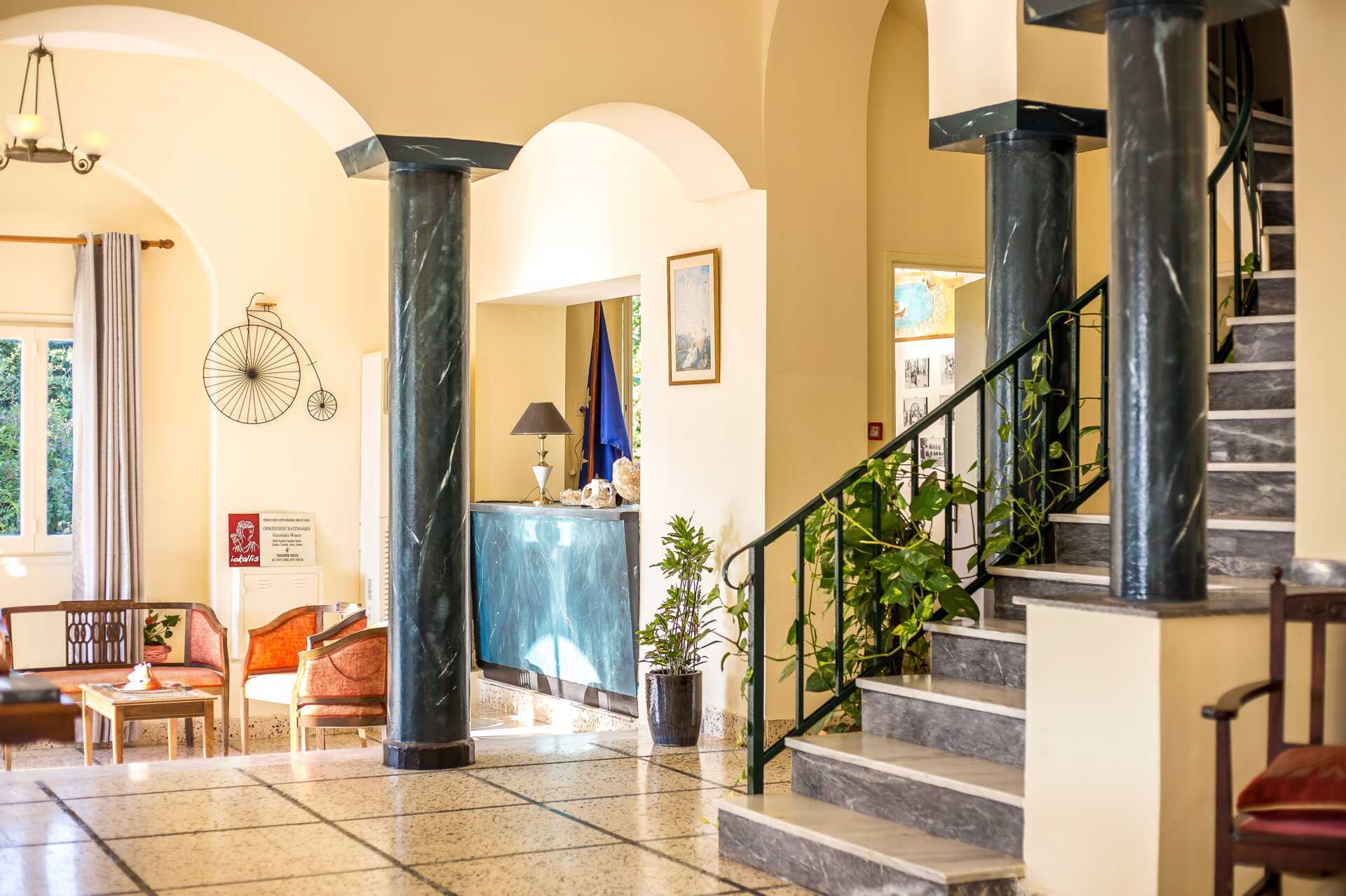 Lobby på Hotel Alinda på Leros i Grækenland.
