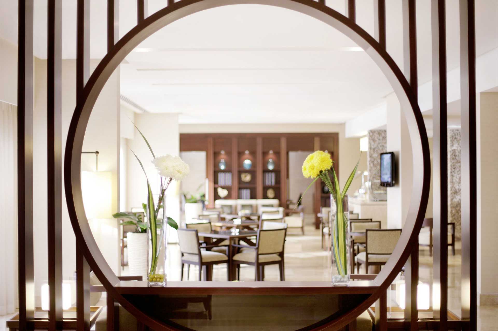 Restaurant på Amwaj Rotana Jumeirah Beach i Dubai, De Forenede Arabiske Emirater.