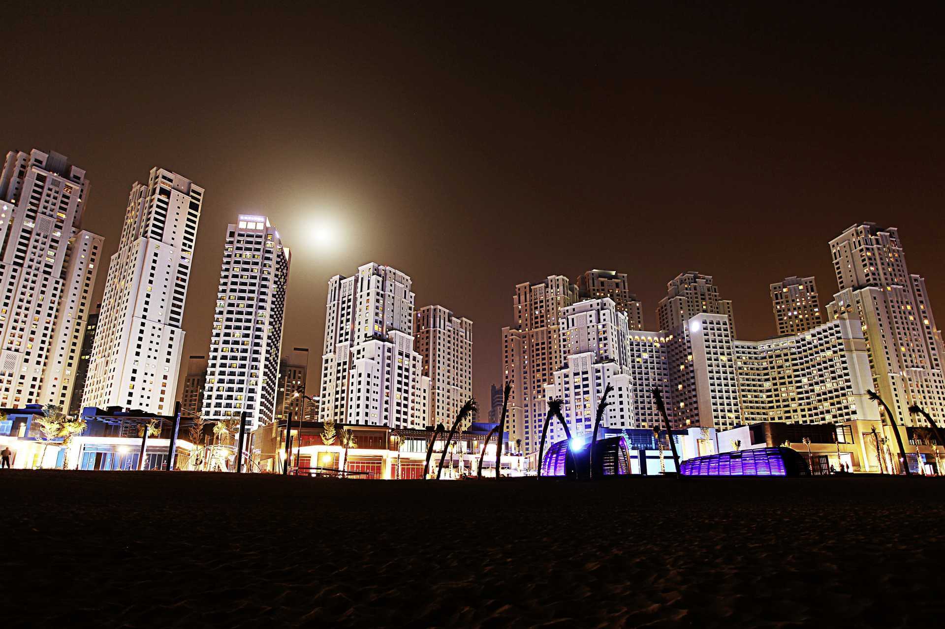 Amwaj Rotana Jumeirah Beach hoteller i Dubai, De Forenede Arabiske Emirater.