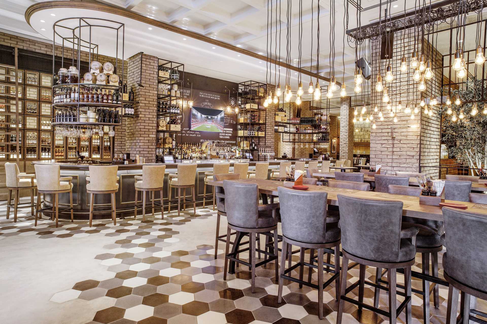 Restaurant på Amwaj Rotana Jumeirah Beach i Dubai, De Forenede Arabiske Emirater.