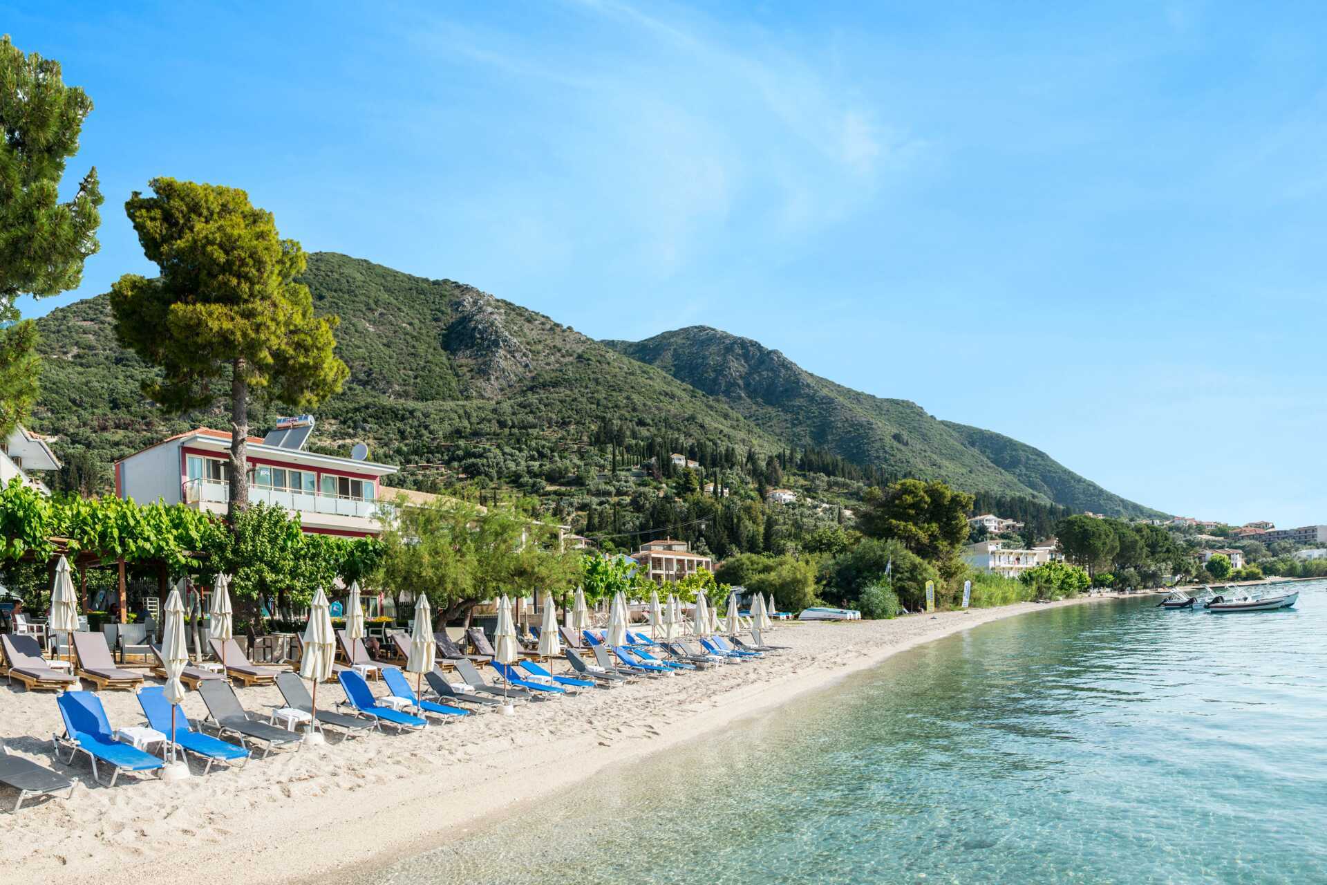 Stranden ved Hotel Armeno Beach på Lefkas, Grækenland.