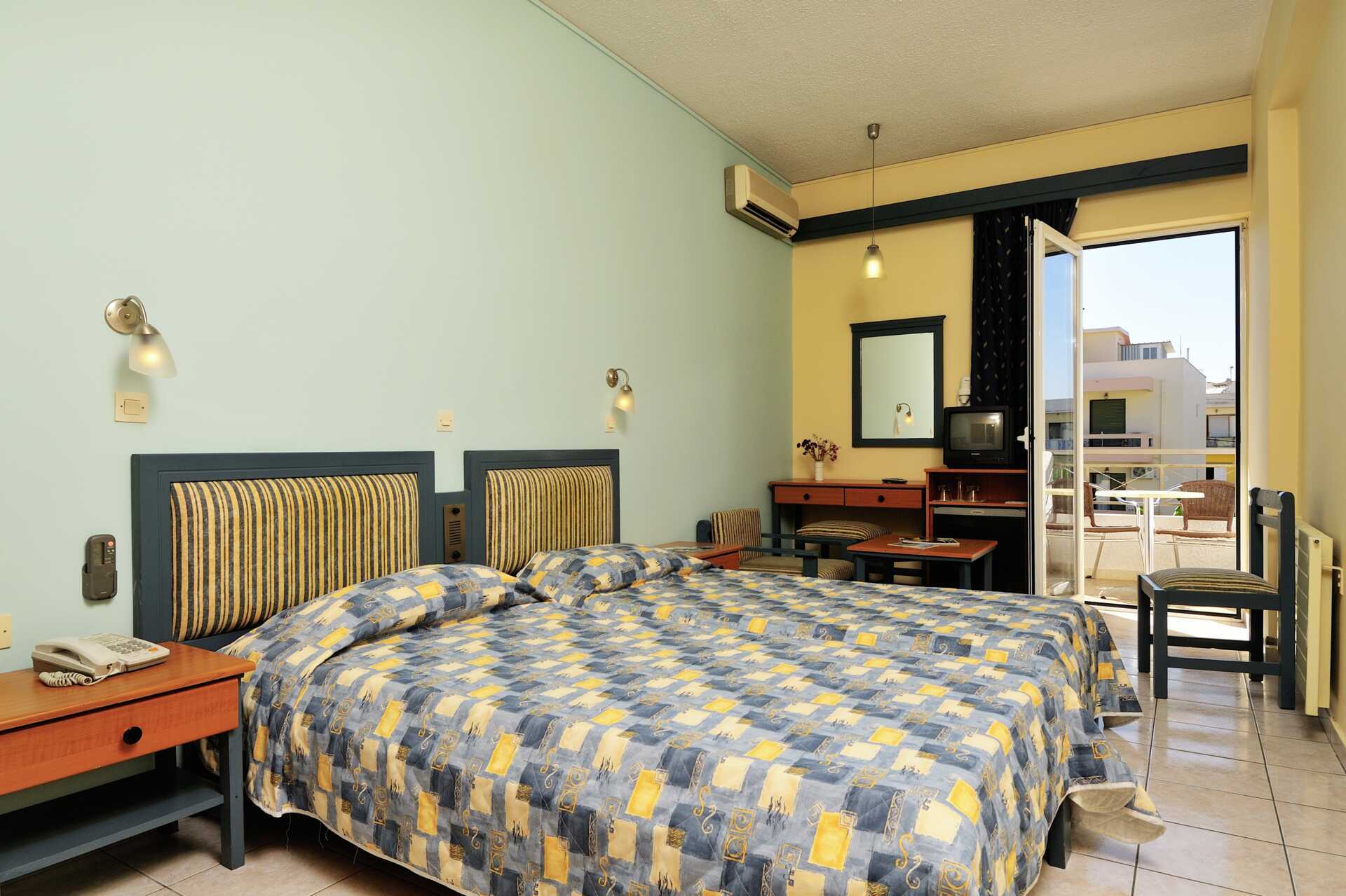 Dobbelt-/enkeltværelse på Hotel Astron på Kos, Grækenland.