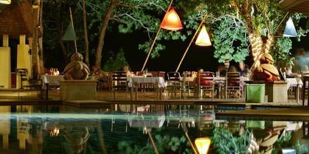 Restaurant på Hotel Crown Lanta Resort & Spa på Koh Lanta, Thailand.