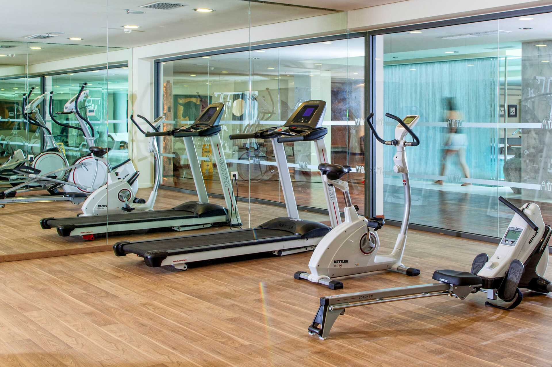 Fitnessrum på Hotel Avra Imperial på Kreta, Grækenland.