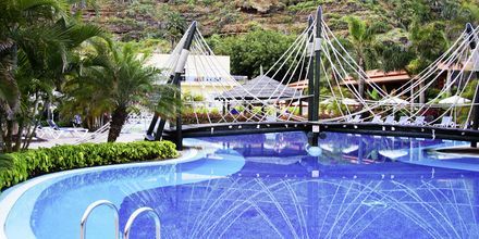 Pool på Hotel Bahia Principe Sunlight San Felipe på Tenerife, De Kanariske Øer, Spanien.