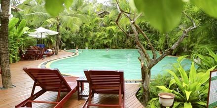 Poolområdet på Bamboo Village Resort, Vietnam.