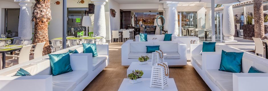Lounge på Hotel Barcelo Castillo Beach Resort på Fuerteventura, De Kanariske Øer, Spanien.