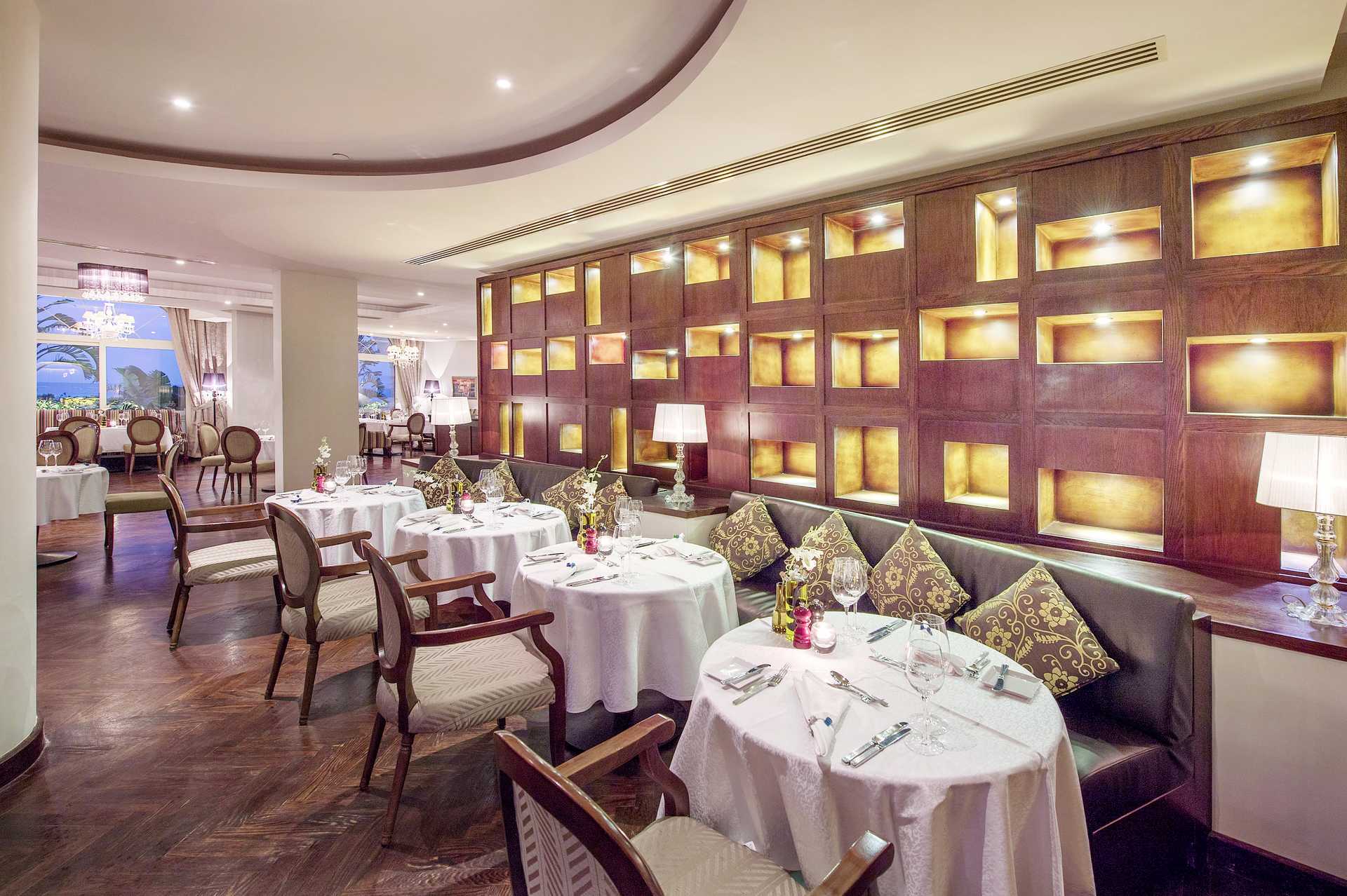 Restaurant på Barn Palace Resort hotel i Sahl Hasheesh, Egypten.