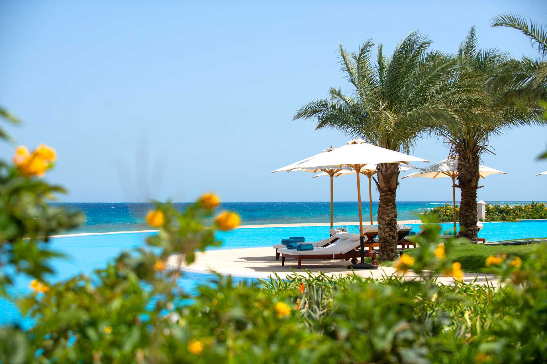 Pool på Baron Palace Resort hotel i Sahl Hasheesh, Egypten.