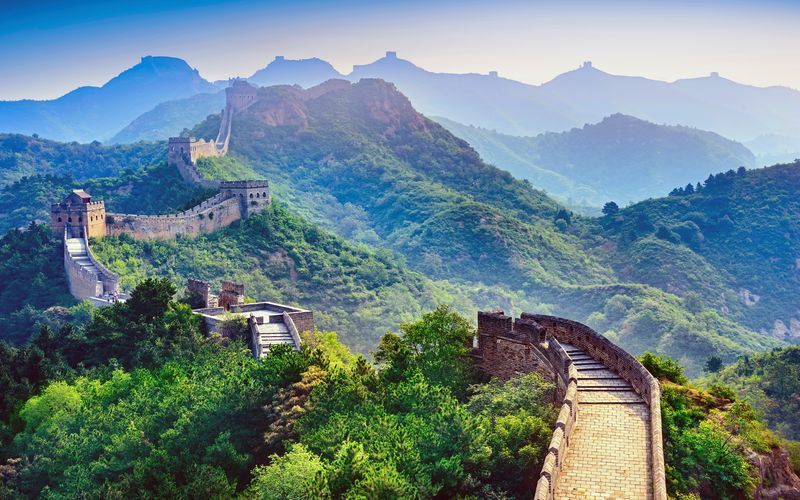 Beijing er mest kendt for sine kinesiske mur, 6.350 km lang.