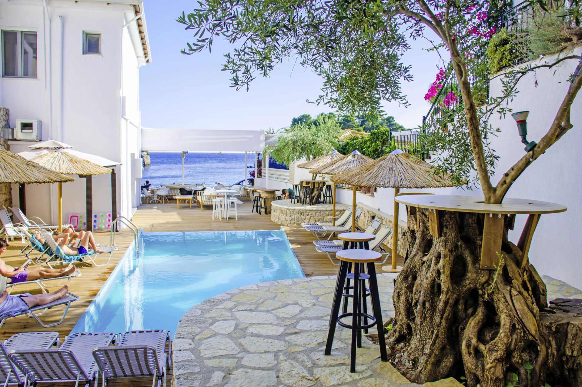 Pool på hotel Bianco i Parga, Grækenland.