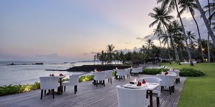 Restaurant på Candi Beach Resort & Spa, Bali