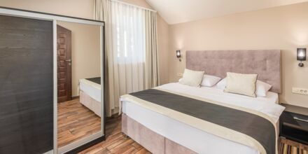 2-værelses lejlighed på Hotel Central Beach 9 i Makarska, Kroatien.