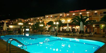 Poolområde på Hotel Chrithonis Paradise på Leros, Grækenland.
