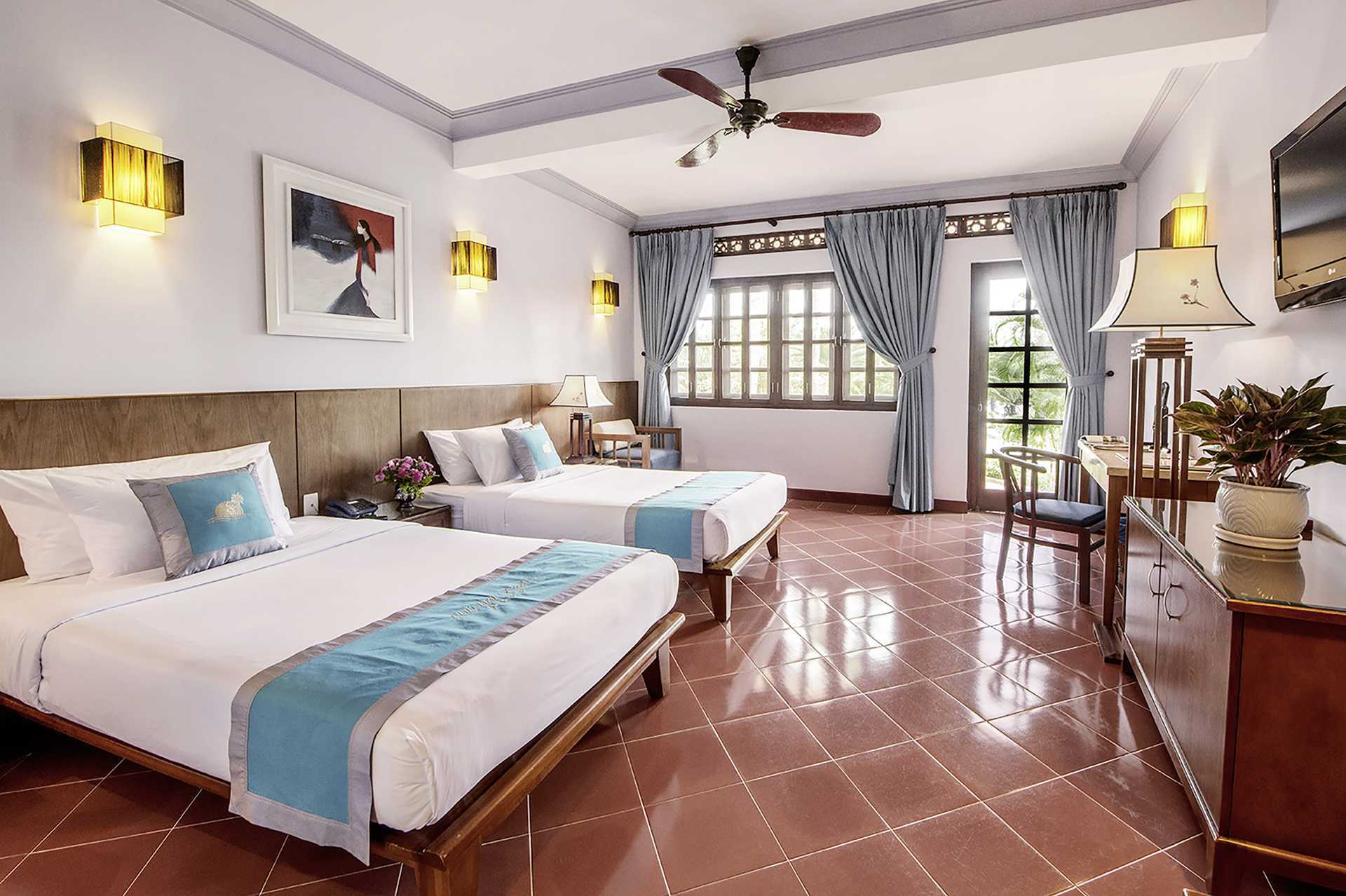Deluxe-værelse på hotel Phu Hai Resort i Phan Thiet, Vietnam.