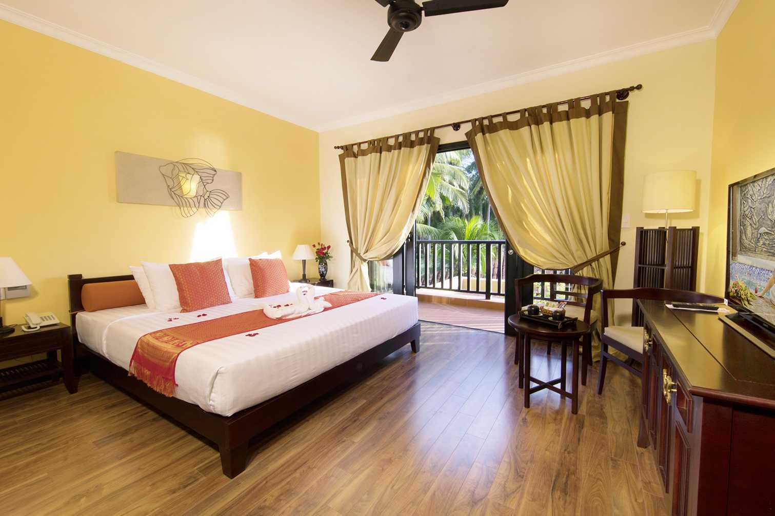 Deluxe-værelse på hotel Seahorse Resort &amp; Spa i Phan Thiet, Vietnam.