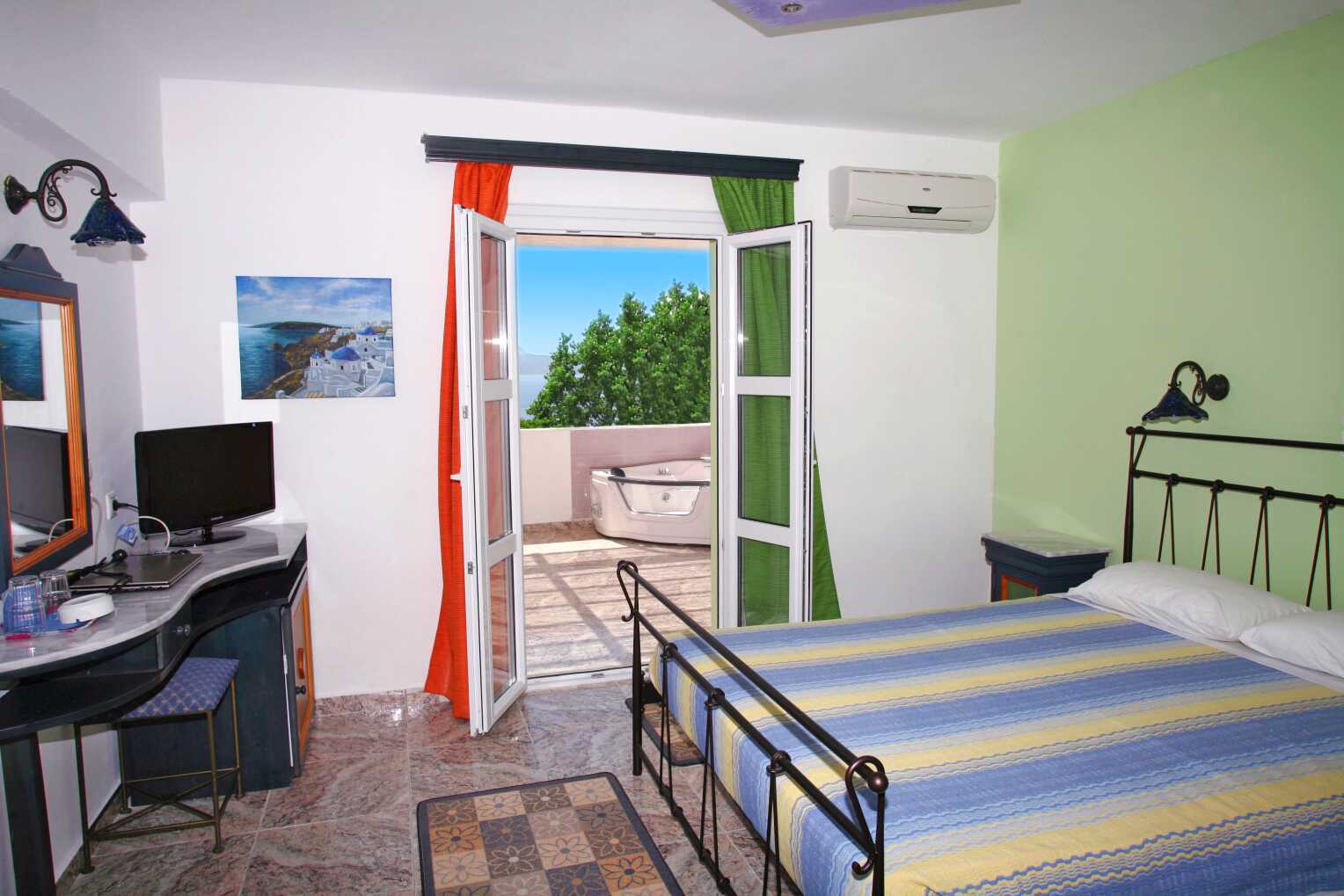 Deluxe-værelse på Princessa Riviera Resort i Samos, Grækenland.