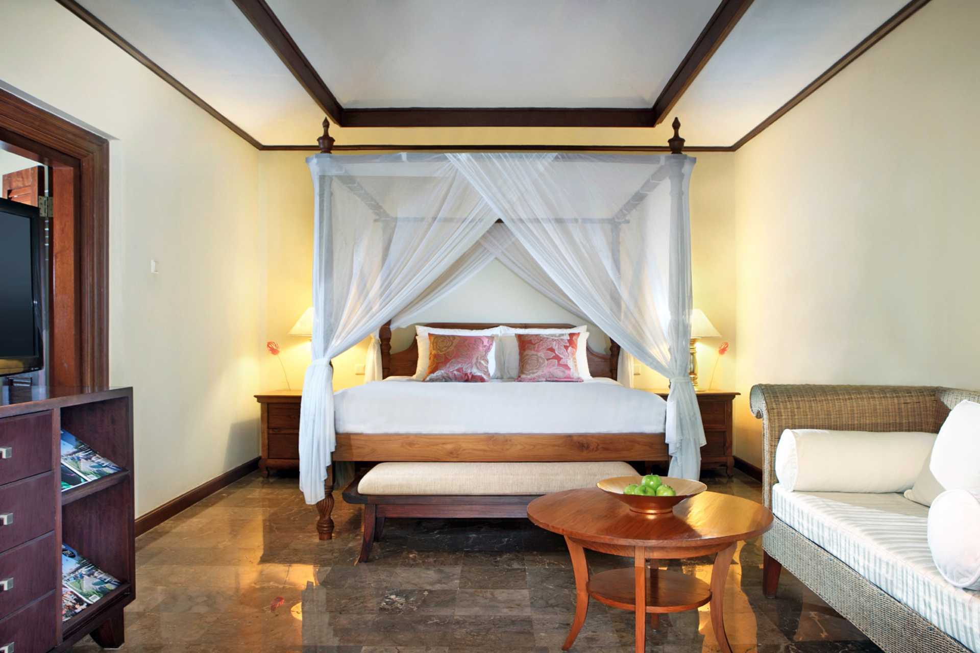 Deluxe-værelse på Puri Santrian-hotel i Sanur, Bali.