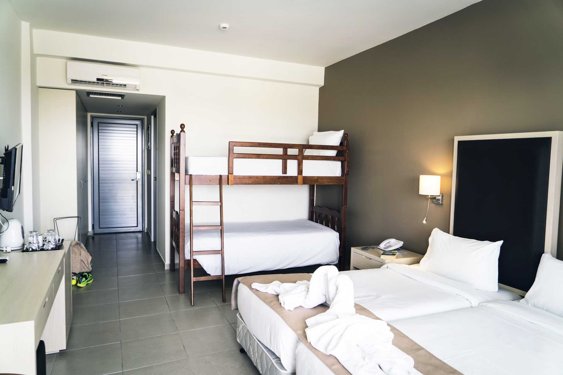 Dobbeltværelse i sidebygning på Levante Beach Resort i Afandou, Rhodos.