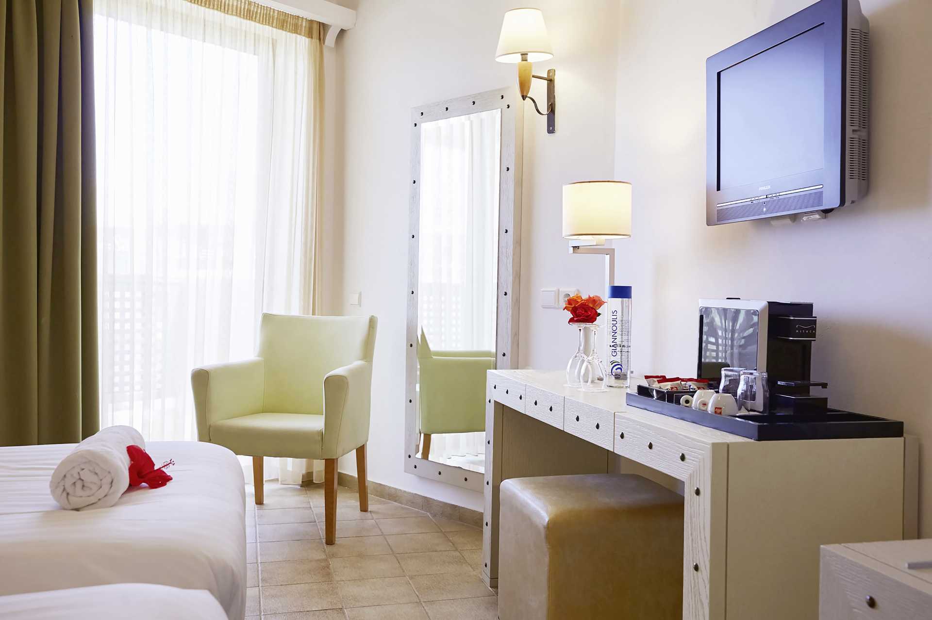 Dobbeltværelse med pooludsigt