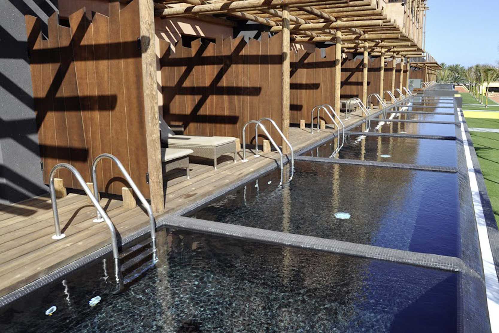 Dobbeltværelse med privat pool på hotel Lopesan Baobab Resort i Meloneras, Gran Canaria.