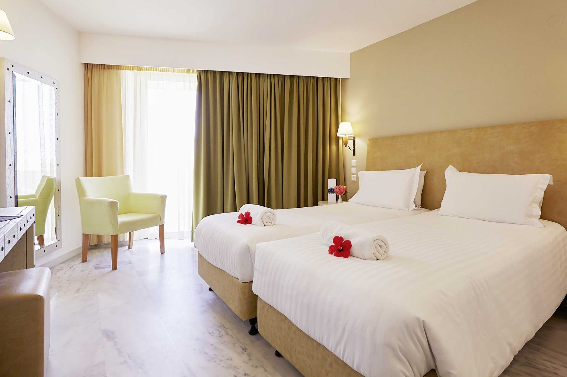 Dobbeltværelse med udsigt til haven.