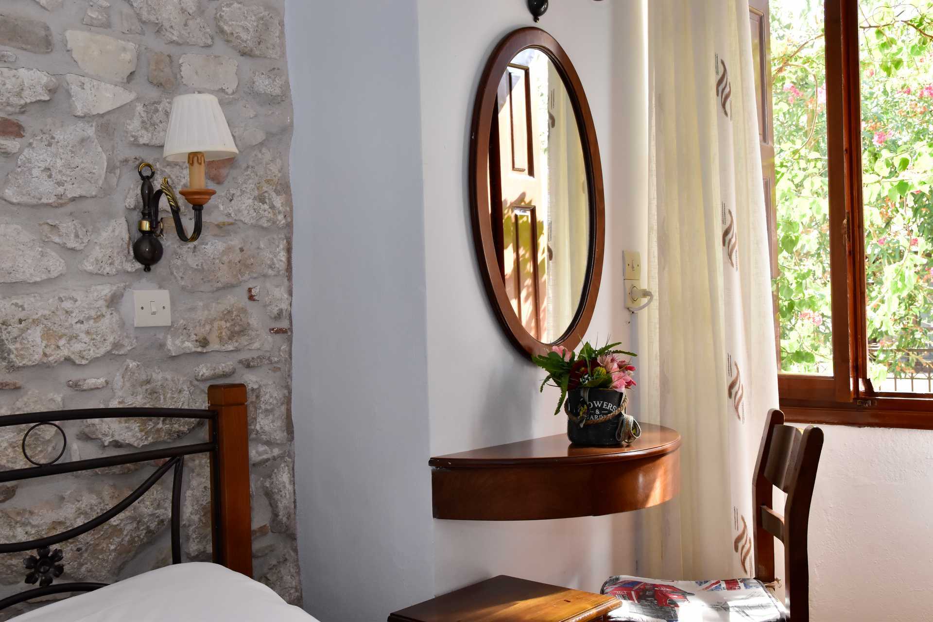 Dobbeltværelse på hotel Evripili på Samos i Grækenland.