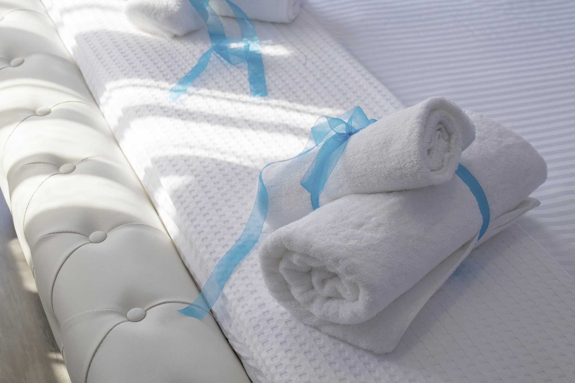 Dobbeltværelse på hotel Must i Kanali, Grækenland.