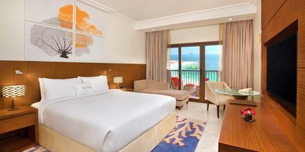 Dobbeltværelse på hotel Doubletree by Hilton Marjan Island i Ras al Khaimah, De Forenede Arabiske Emirater.