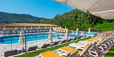 Pool på Dracos Hotel i Parga, Grækenland