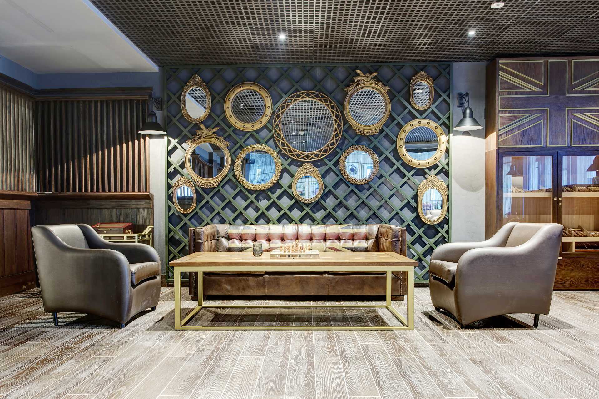 Whisky Lounge på Dukes The Palm, et Royal Hideaway Hotel på Dubai Palm Jumeirah, De Forenede Arabiske Emirater.