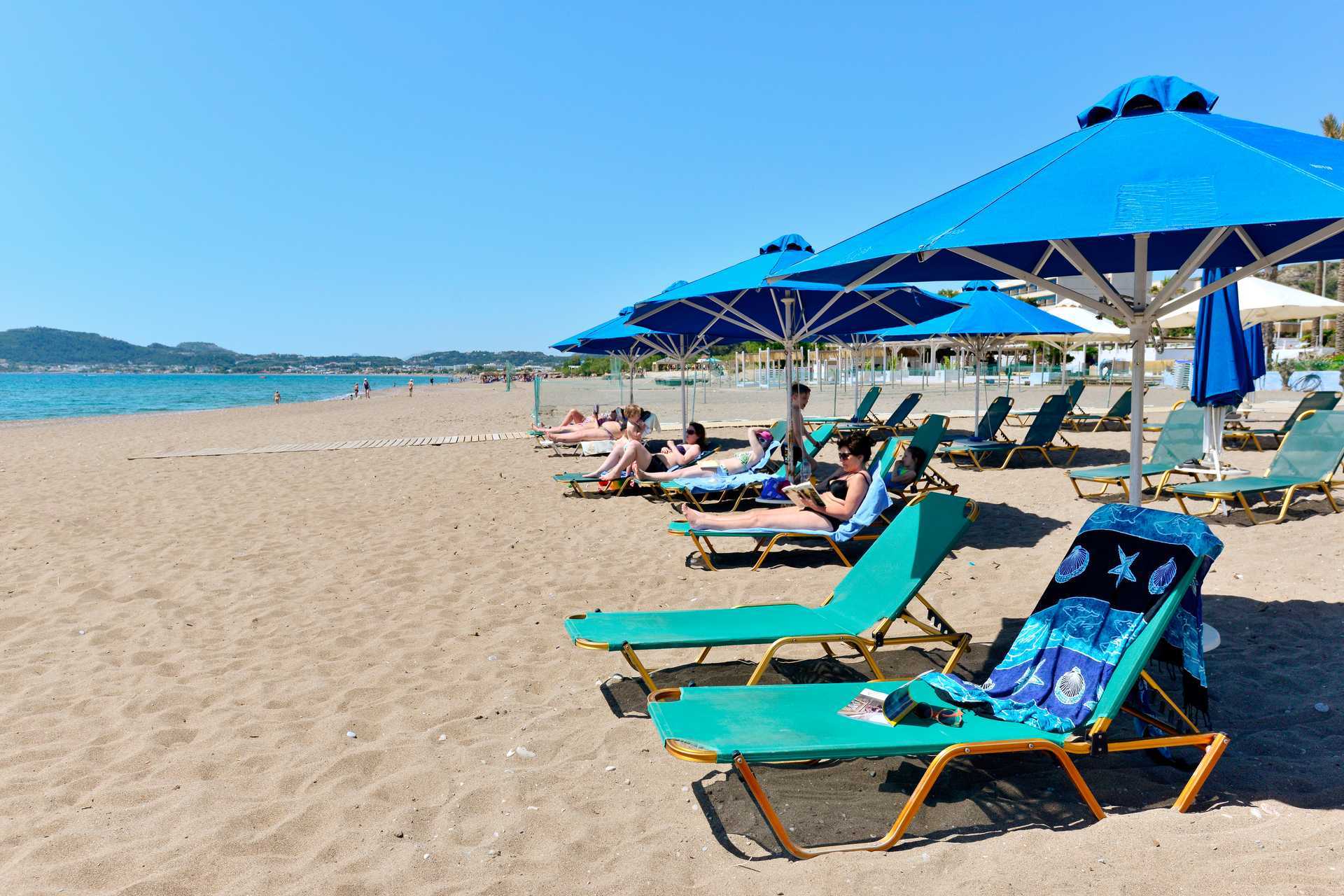 Stranden nær hotellet Epsilon i Rhodos, Grækenland.