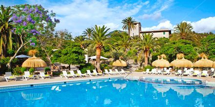Poolområde på Hotel Es Port i Puerto Soller på Mallorca, Spanien