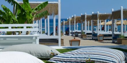Stranden ved Hotel Esperos Village Blue & Spa på Rhodos, Grækenland