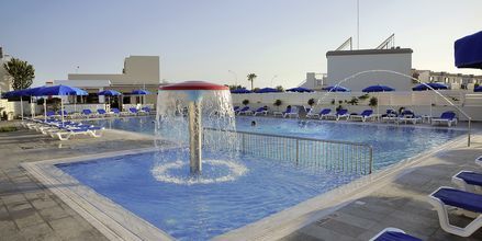 Poolområdet på Hotel EuroNapa i Ayia Napa, Cypern.