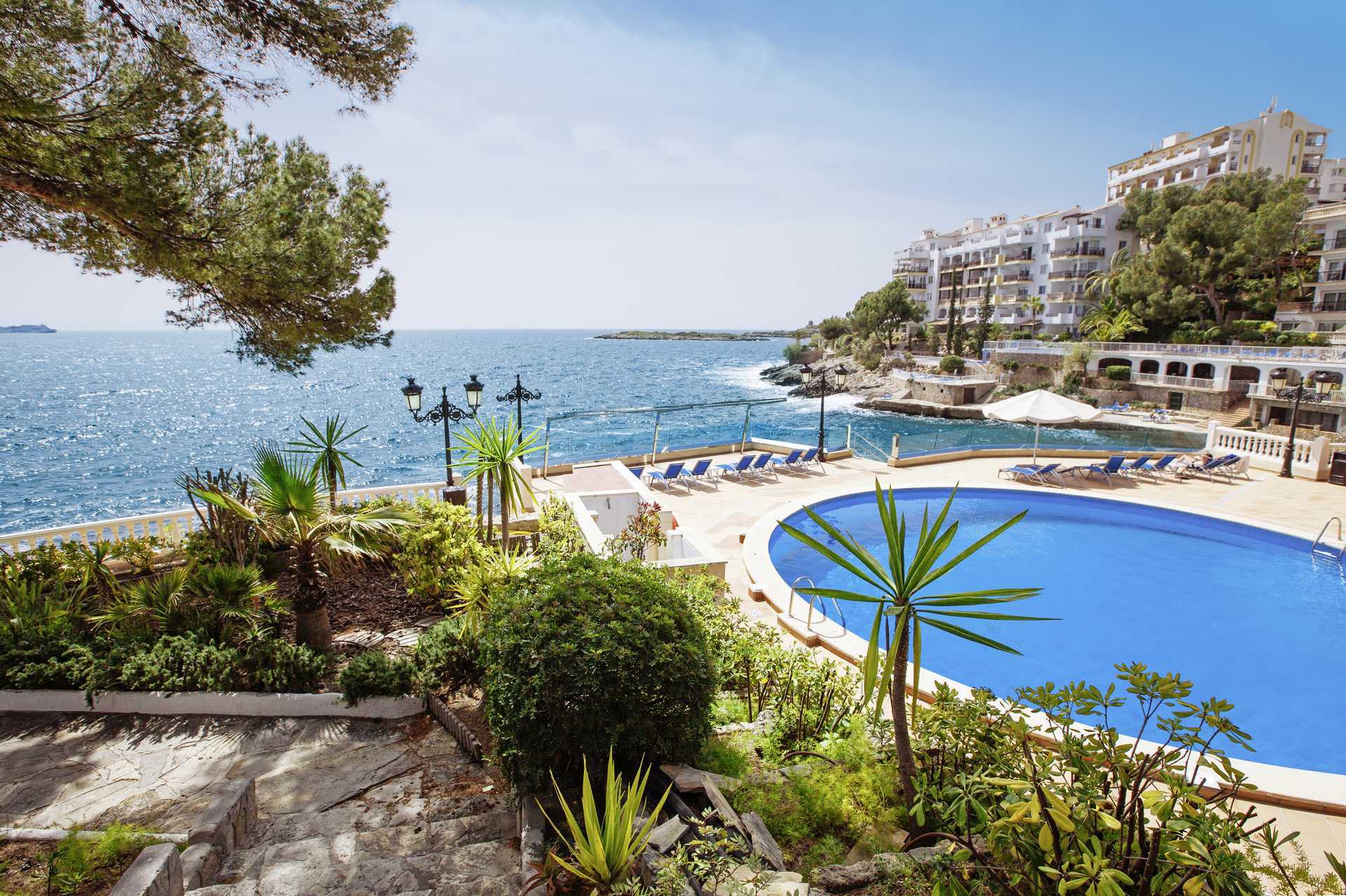 Hotel Europa Playa Marina i Illetas uden for Palma.