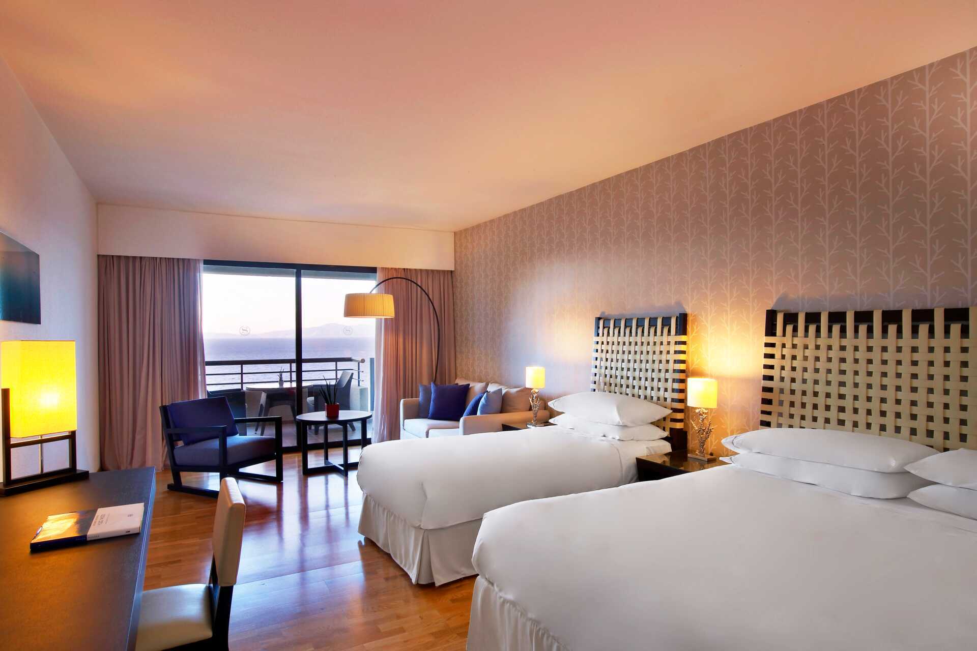 Familie-værelse på hotel Sheraton Rhodes Resort på Rhodos, Grækenland