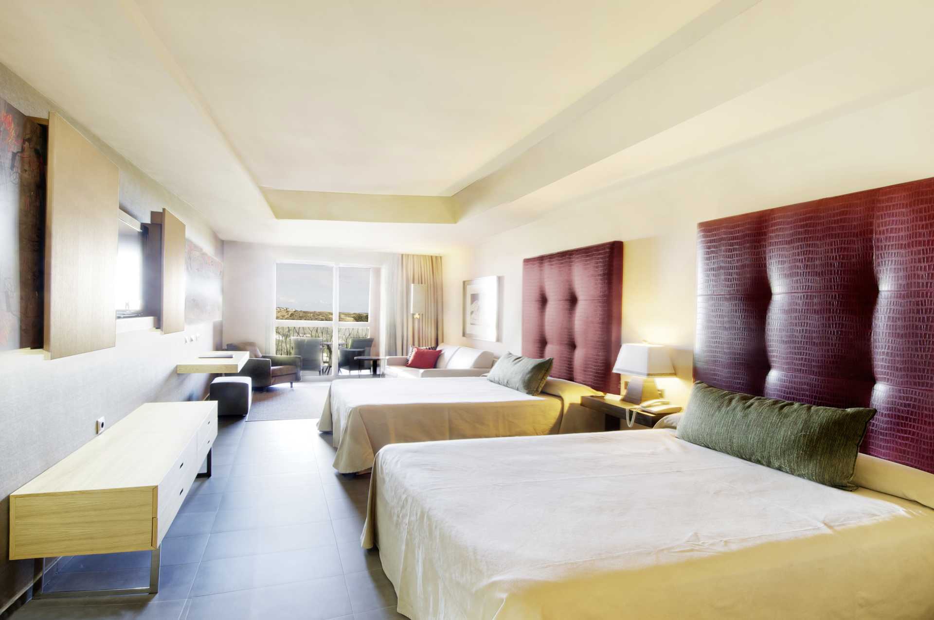 Familie-værelse på Lopesan Baobab Resort i Meloneras, Gran Canaria.