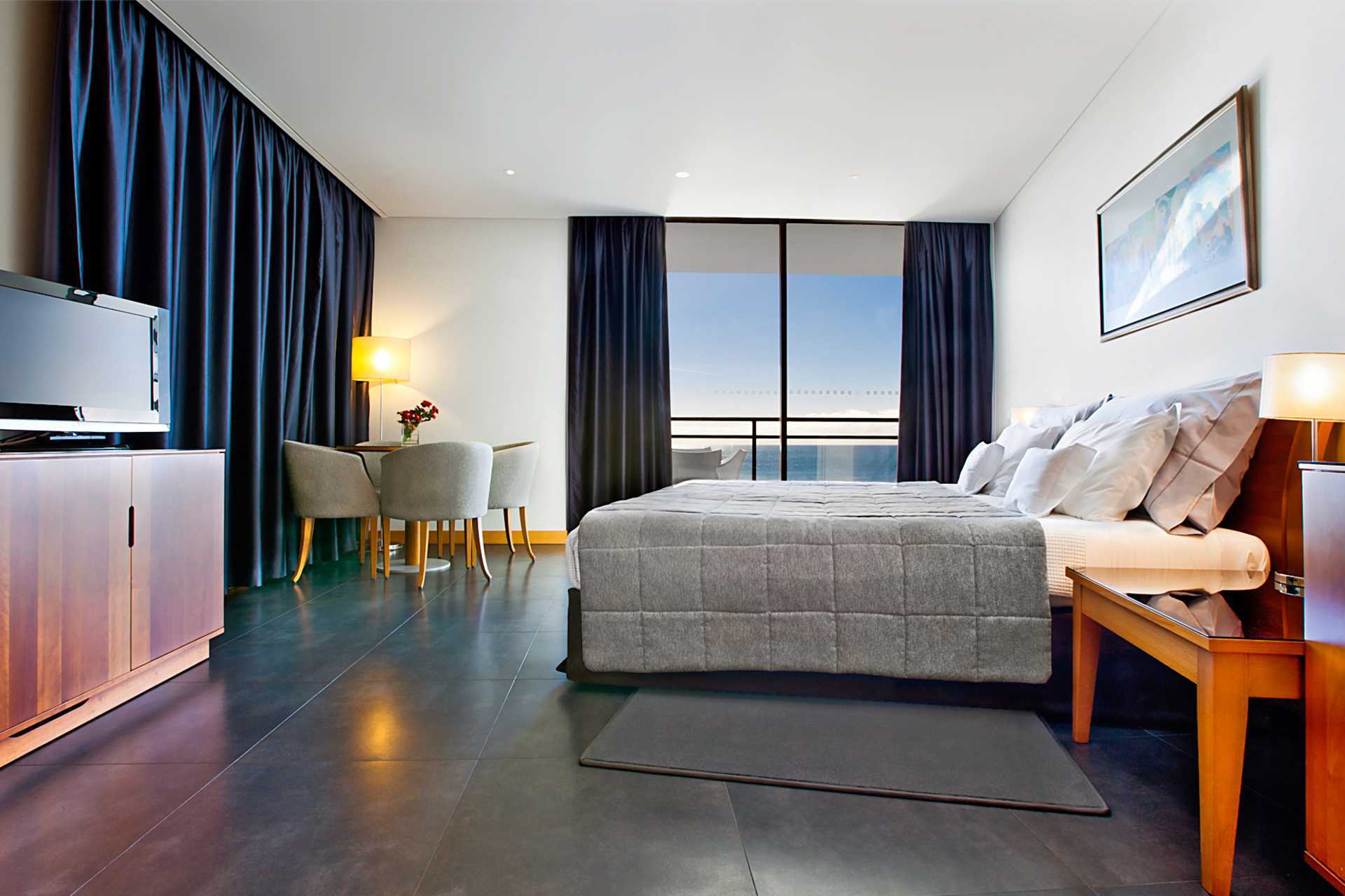 Familie-værelse på VIDAMAR Resort Madeira, Funchal.