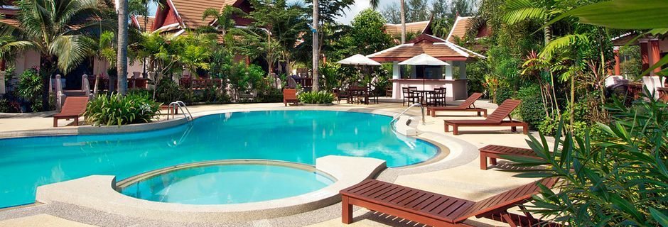 Poolområde på Hotel Fanari Khaolak Resort - Courtyard i Khao Lak, Thailand.
