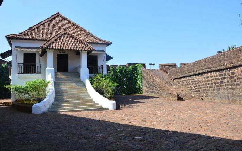 Fort og lokale markeder